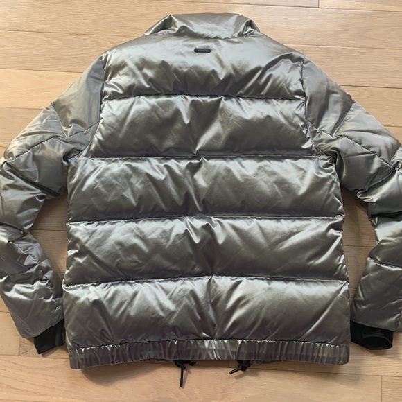 Athleta Women's Responsible Goose Down Flash Bomber Puffer Size:Medium - Picture 6 of 11